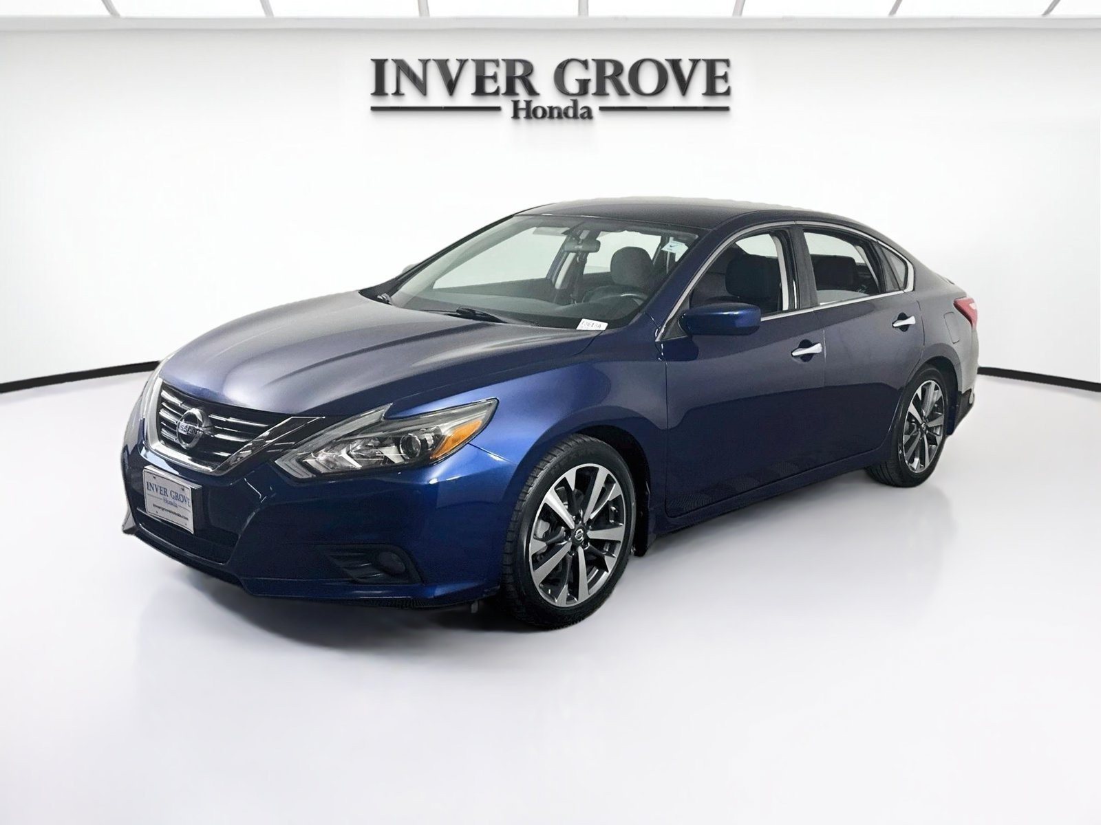 Used 2016 Nissan Altima 2.5 SR FWD image 1