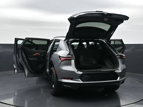 Used 2024 Chevrolet Equinox EV RS FWD image 47