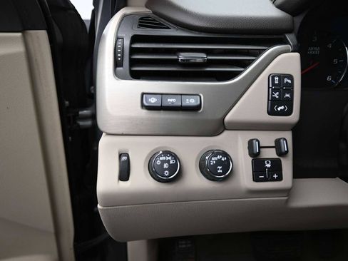 Used 2018 GMC Yukon XL Denali w/ Denali Ultimate Package image 11