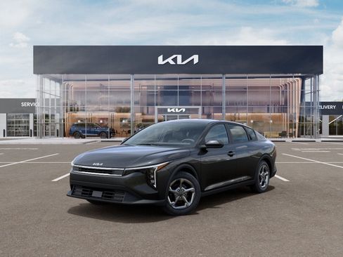 New 2026 Kia K4 FWD image 1