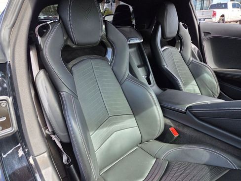 Used 2023 Chevrolet Corvette Stingray Preferred Cpe w/ Engine Appearance Package RWD image 41