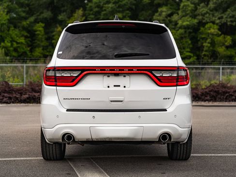 Used 2024 Dodge Durango GT RWD image 6