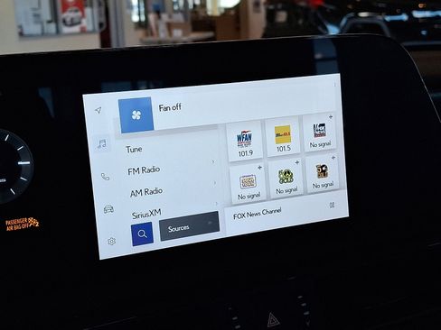 Used 2023 Lexus ES 350 w/ Premium Package image 18