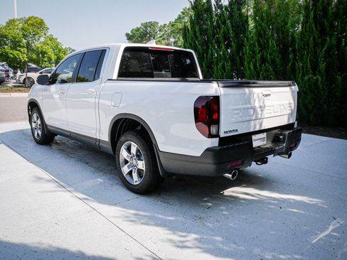Used 2025 Honda Ridgeline RTL image 9