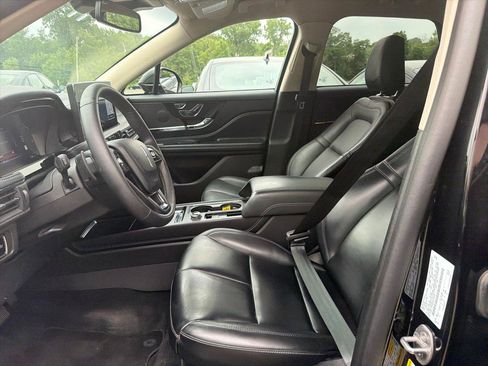 Used 2024 Lincoln Corsair AWD image 18