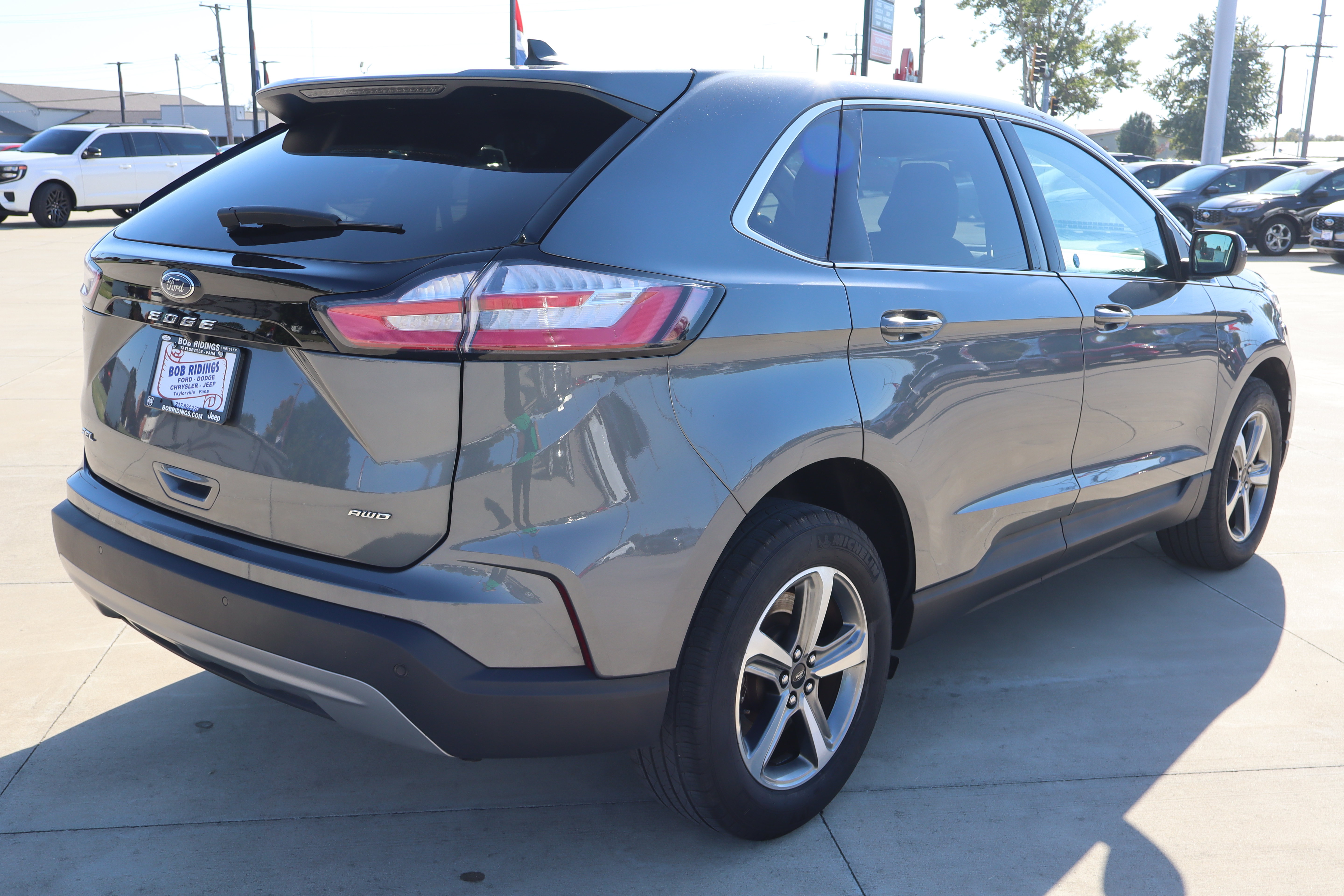 Used 2024 Ford Edge SEL w/ Convenience Package AWD/4WD image 5
