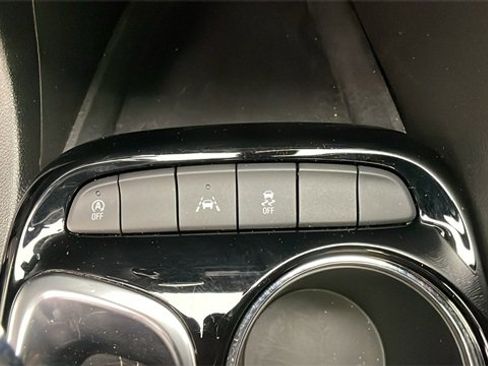 Certified 2023 Buick Encore GX Essence w/ Experience Buick Package image 27