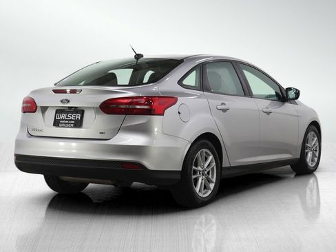 Used 2017 Ford Focus SE image 5