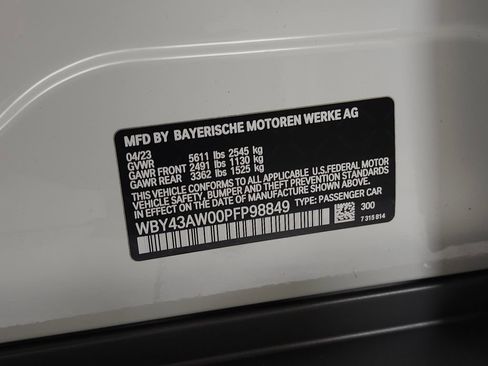 Used 2023 BMW i4 eDrive35 w/ Premium Package RWD image 38