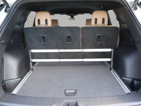 Used 2020 Chevrolet Blazer Premier w/ Driver Confidence II Package image 18