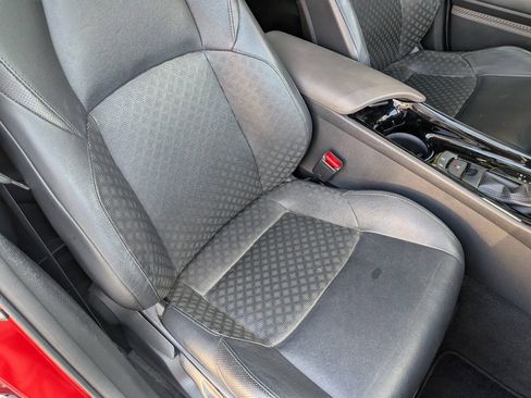 Used 2020 Toyota C-HR Limited FWD image 8