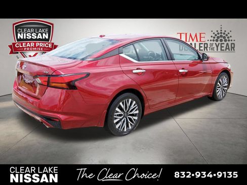 Certified 2024 Nissan Altima 2.5 SV w/ SV Premium Package FWD image 7