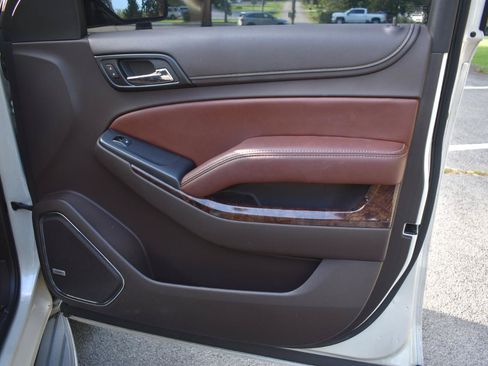Used 2015 Chevrolet Tahoe LTZ RWD image 23