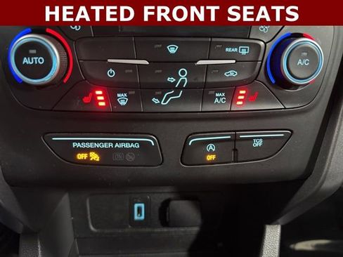 Used 2019 Ford Escape SE image 4