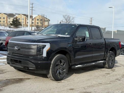 New 2025 Ford F150 Lightning Lariat image 9