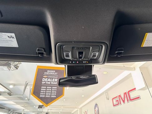 Certified 2025 GMC Sierra 2500 AT4 w/ AT4 Preferred Package AWD/4WD image 25