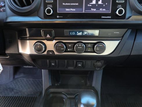 Used 2023 Toyota Tacoma SR AWD/4WD image 17