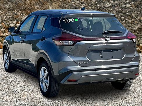 Used 2024 Nissan Kicks S image 11