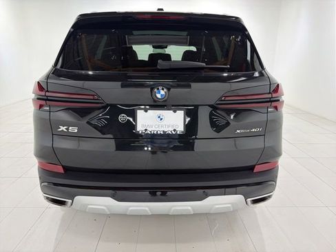 Certified 2024 BMW X5 xDrive40i w/ Premium Package AWD/4WD image 4