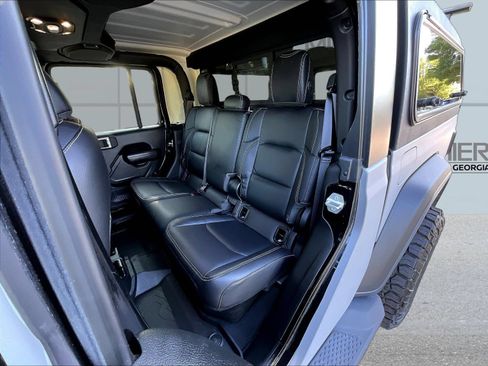 Used 2021 Jeep Gladiator Sport AWD/4WD image 24