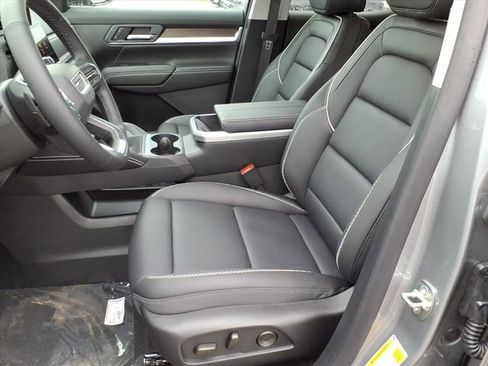 New 2026 GMC Terrain Denali image 5