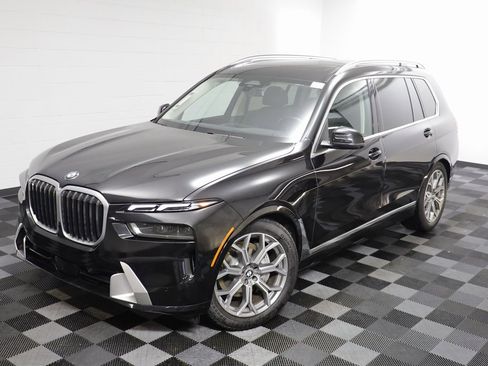 Certified 2023 BMW X7 xDrive40i w/ Parking Assistance Package image 2
