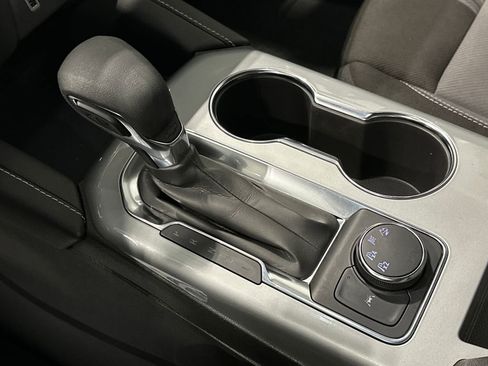 Used 2025 Chevrolet Blazer LT image 26