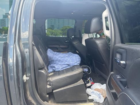 Used 2018 GMC Sierra 1500 Denali w/ Denali Ultimate Package AWD/4WD image 9