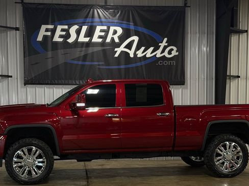 Used 2018 GMC Sierra 2500 Denali w/ Duramax Plus Package AWD/4WD image 31