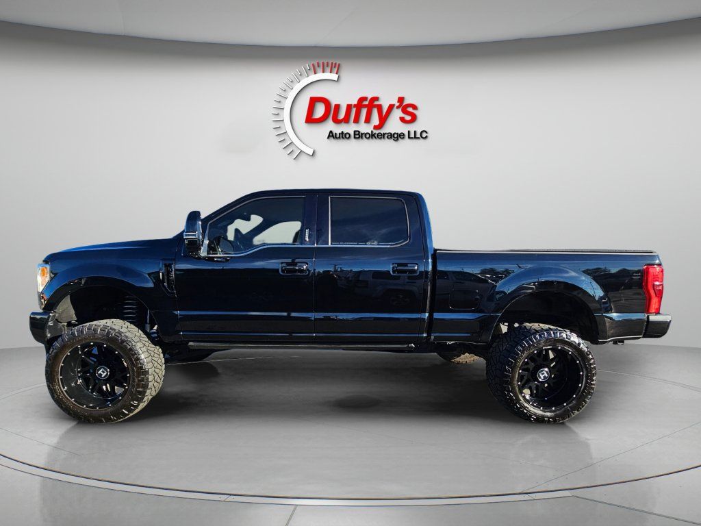 Used 2017 Ford F250 Platinum w/ Platinum Ultimate Package AWD/4WD image 19