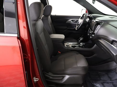 Used 2023 Chevrolet Traverse LT w/ LPO, Floor Liner Package image 30