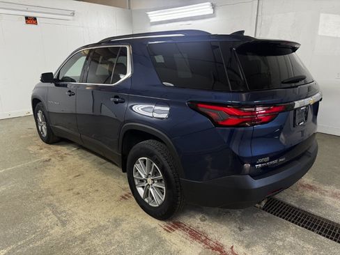 Used 2023 Chevrolet Traverse LT AWD/4WD image 6