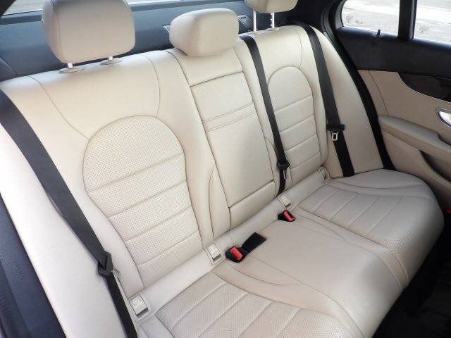 Used 2018 Mercedes-Benz C 300 4MATIC Sedan image 24