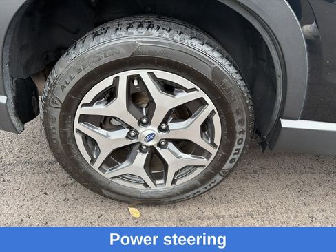 Used 2023 Subaru Forester Premium image 27