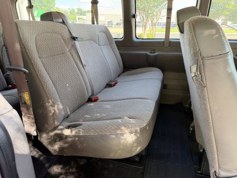 Used 2019 Chevrolet Express 3500 LT w/ LT Preferred Equipment Group RWD image 36