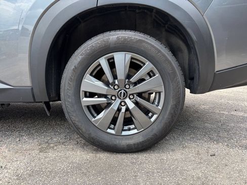 Used 2025 Nissan Pathfinder SV AWD/4WD image 23