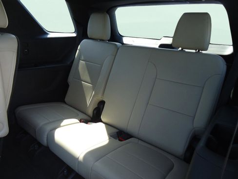 Used 2022 Chevrolet Traverse Premier w/ LPO, 'HIT The Road' Package image 30