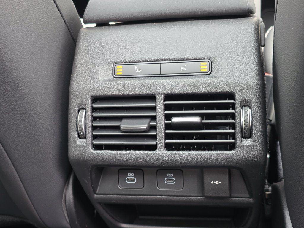 New 2025 Land Rover Discovery Sport Dynamic SE AWD/4WD image 21