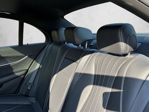 Used 2022 Mercedes-Benz E 350 Sedan image 14