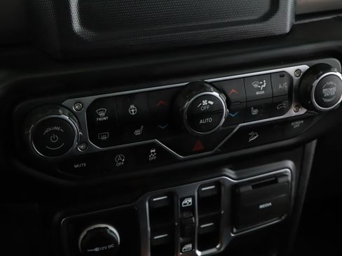 Used 2020 Jeep Wrangler Unlimited Sport S image 13