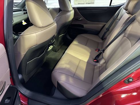 New 2025 Lexus ES 350 w/ Premium Package image 13