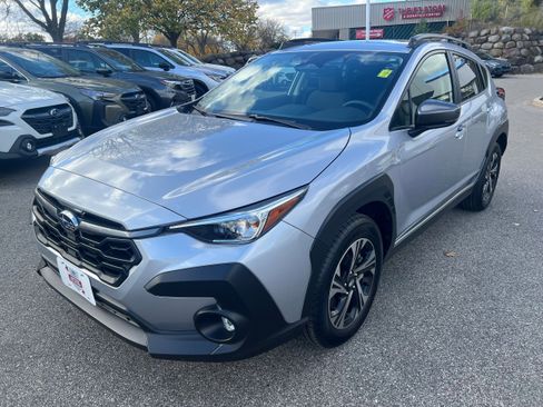 Certified 2025 Subaru Crosstrek 2.0i Premium image 3