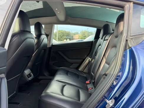 Used 2022 Tesla Model 3 RWD image 6