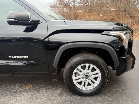 Used 2024 Toyota Tundra SR5 image 11