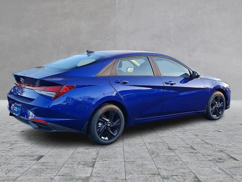 Certified 2023 Hyundai Elantra SEL image 12