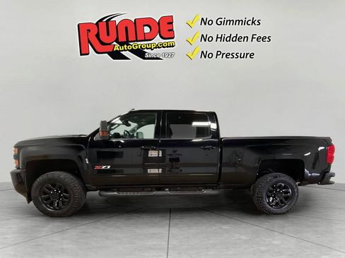 Used 2018 Chevrolet Silverado 2500 LTZ w/ Duramax Plus Package AWD/4WD image 3
