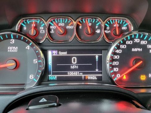 Used 2018 Chevrolet Silverado 1500 LT AWD/4WD image 9