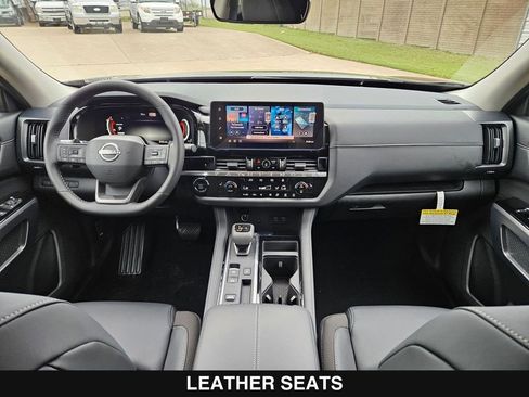 New 2026 Nissan Pathfinder SL image 20