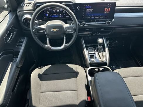 Used 2024 Chevrolet Colorado LT RWD image 19