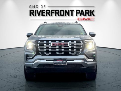 New 2026 GMC Terrain Denali w/ LPO, Floor Liner Package image 8